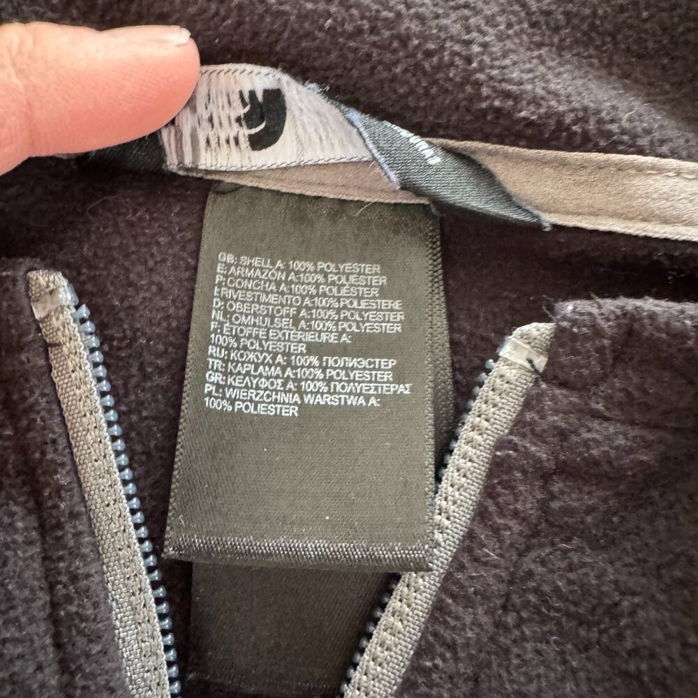 The North Face Fleece Jacket - Picture 7 of 11